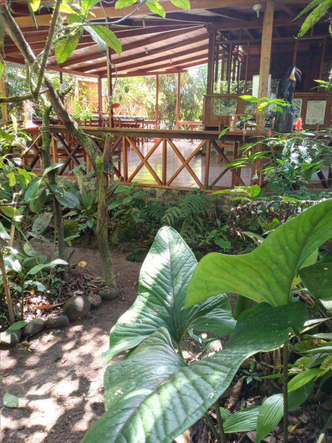 El Descanso Lodge Mindo