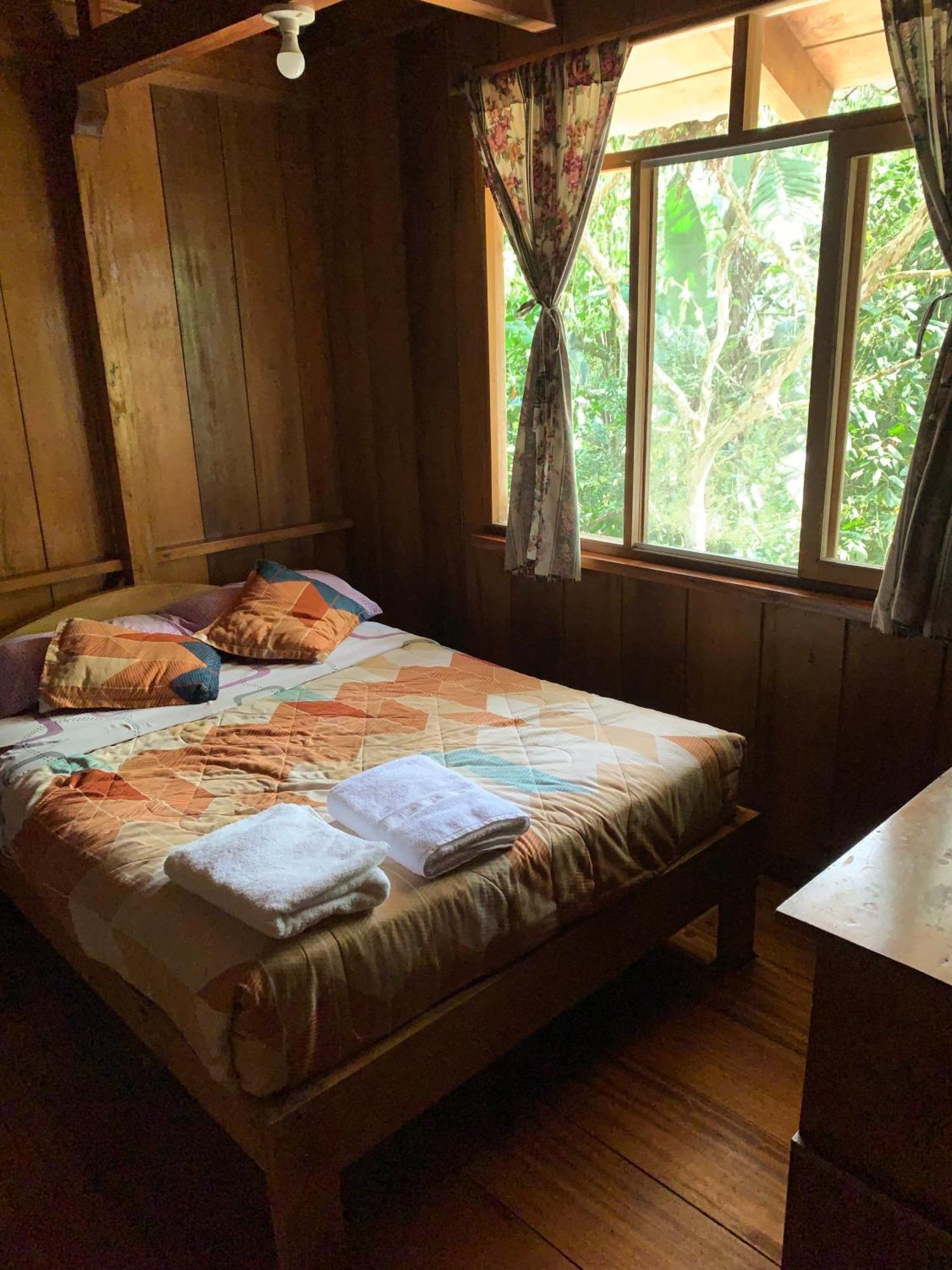 Alojamento de Turismo Selvagem El Descanso *